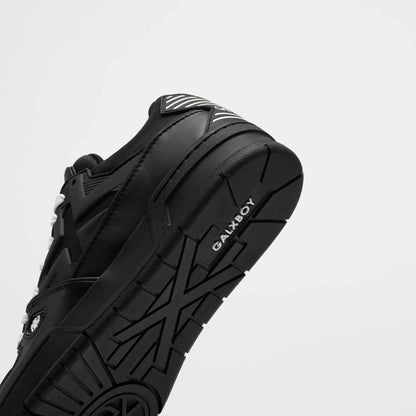 012 TRAINER
