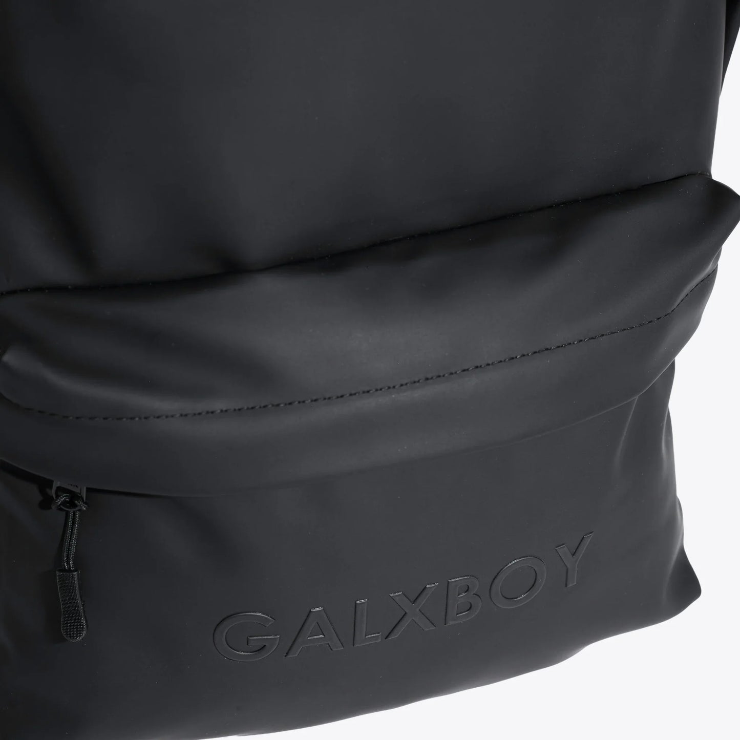 ESSENTIAL BACKPACK